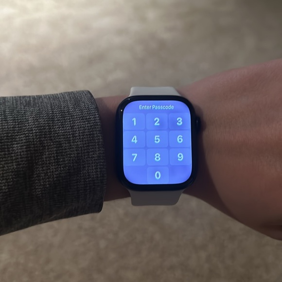 Apple Watch bands - Picture 2 of 3